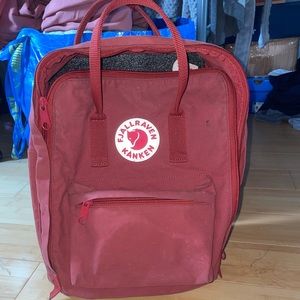 red fjallraven kanken backpack